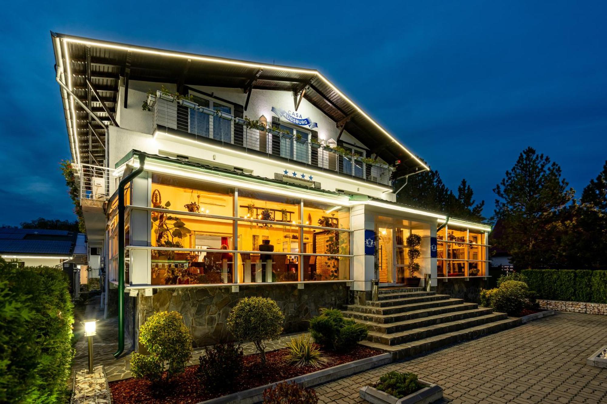 Casa Augsburg Hotel Banesti Exterior photo